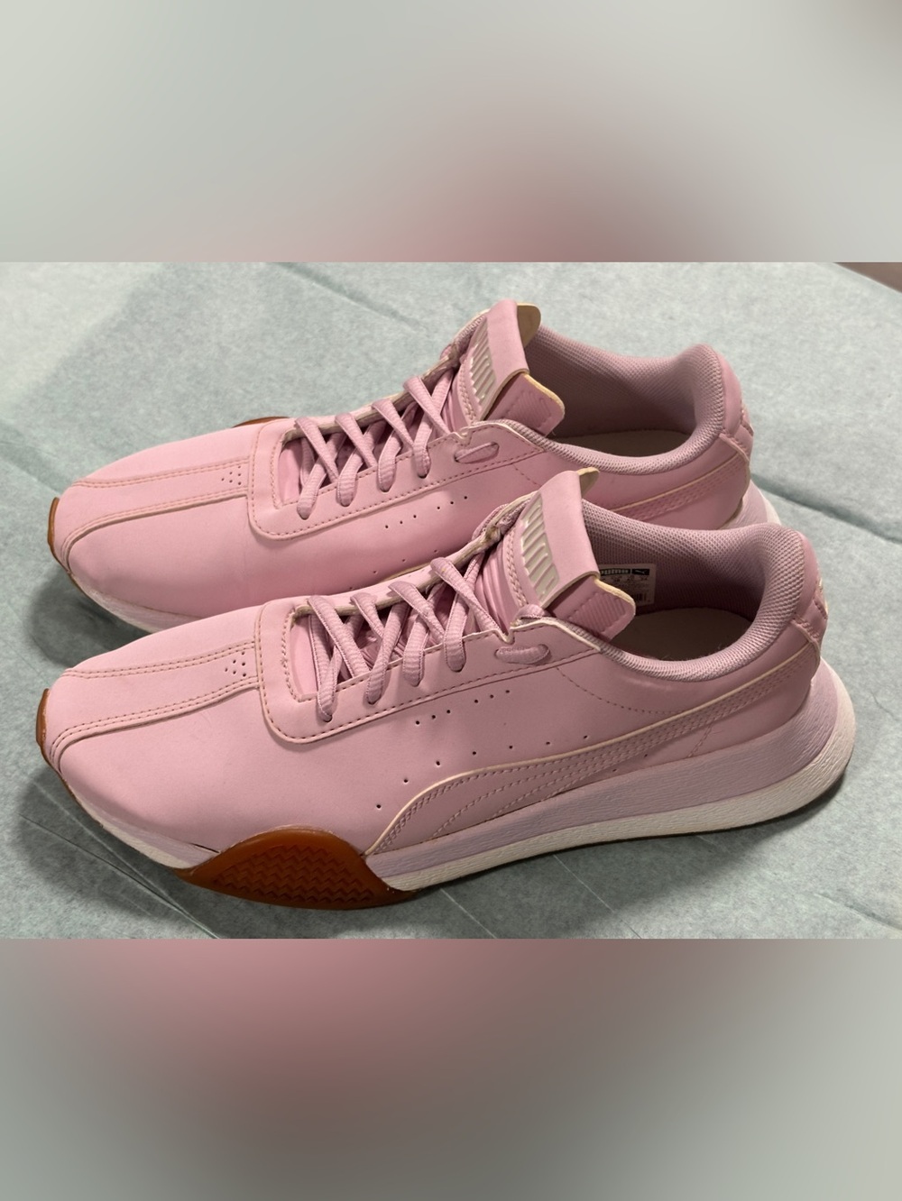 PUMA Classic All Pink, White & Pink Platform Sneakers Women’s Size 6C